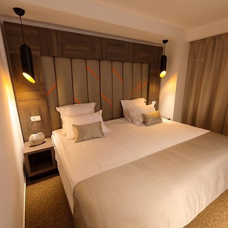 Premium Wellness Institute Hotell Bukarest Exteriör bild