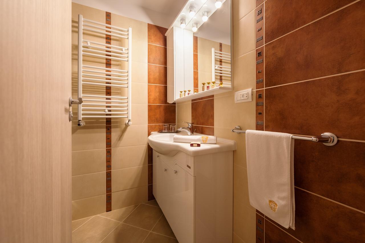 Premium Wellness Institute Hotell Bukarest Exteriör bild