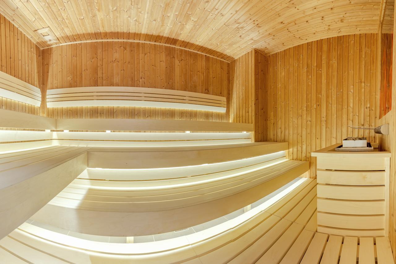 Premium Wellness Institute Hotell Bukarest Exteriör bild