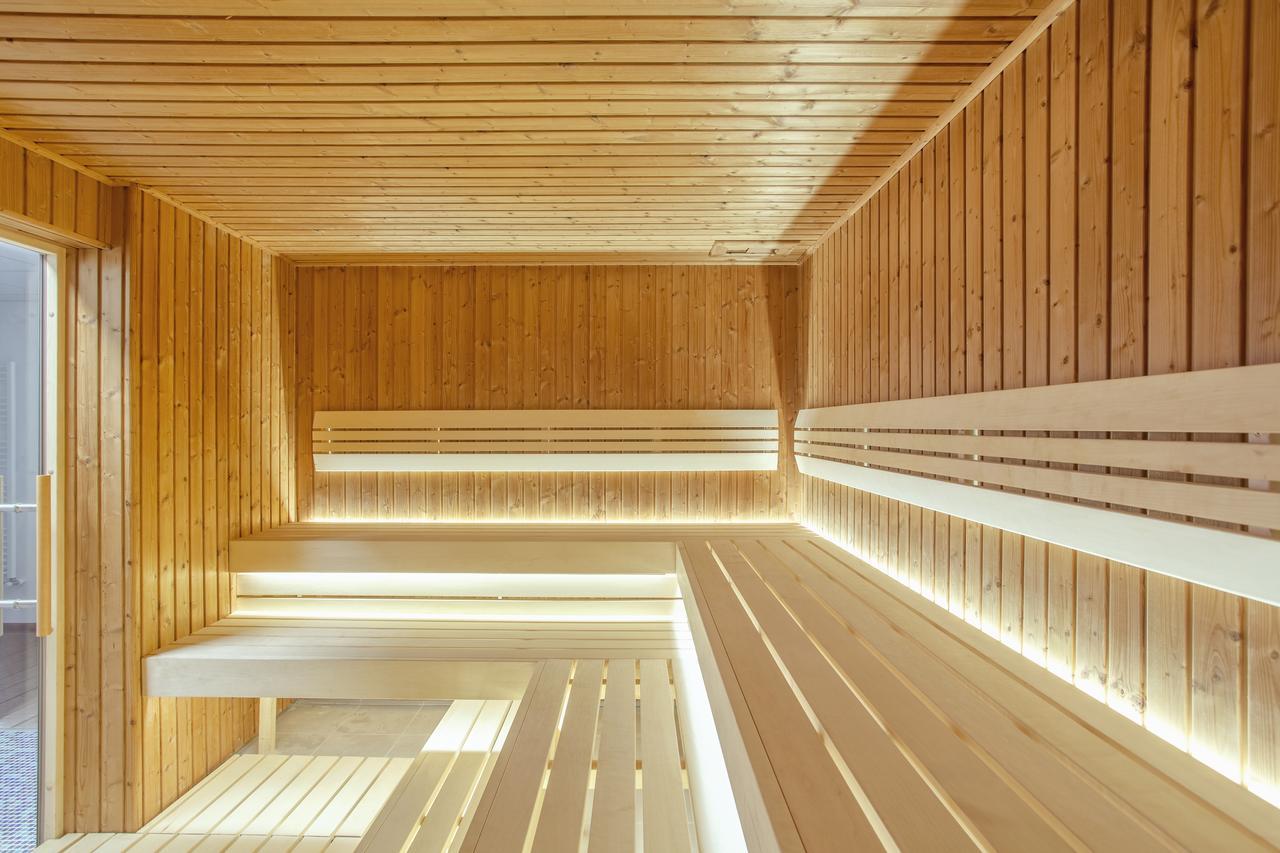 Premium Wellness Institute Hotell Bukarest Exteriör bild
