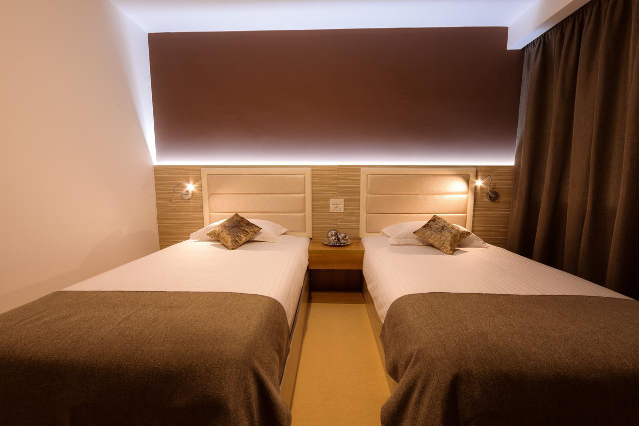 Premium Wellness Institute Hotell Bukarest Exteriör bild