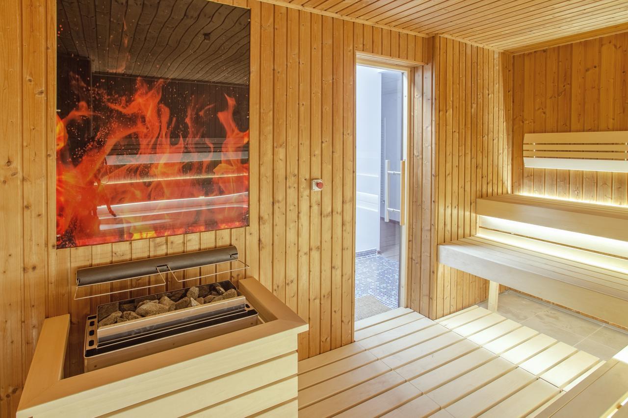 Premium Wellness Institute Hotell Bukarest Exteriör bild