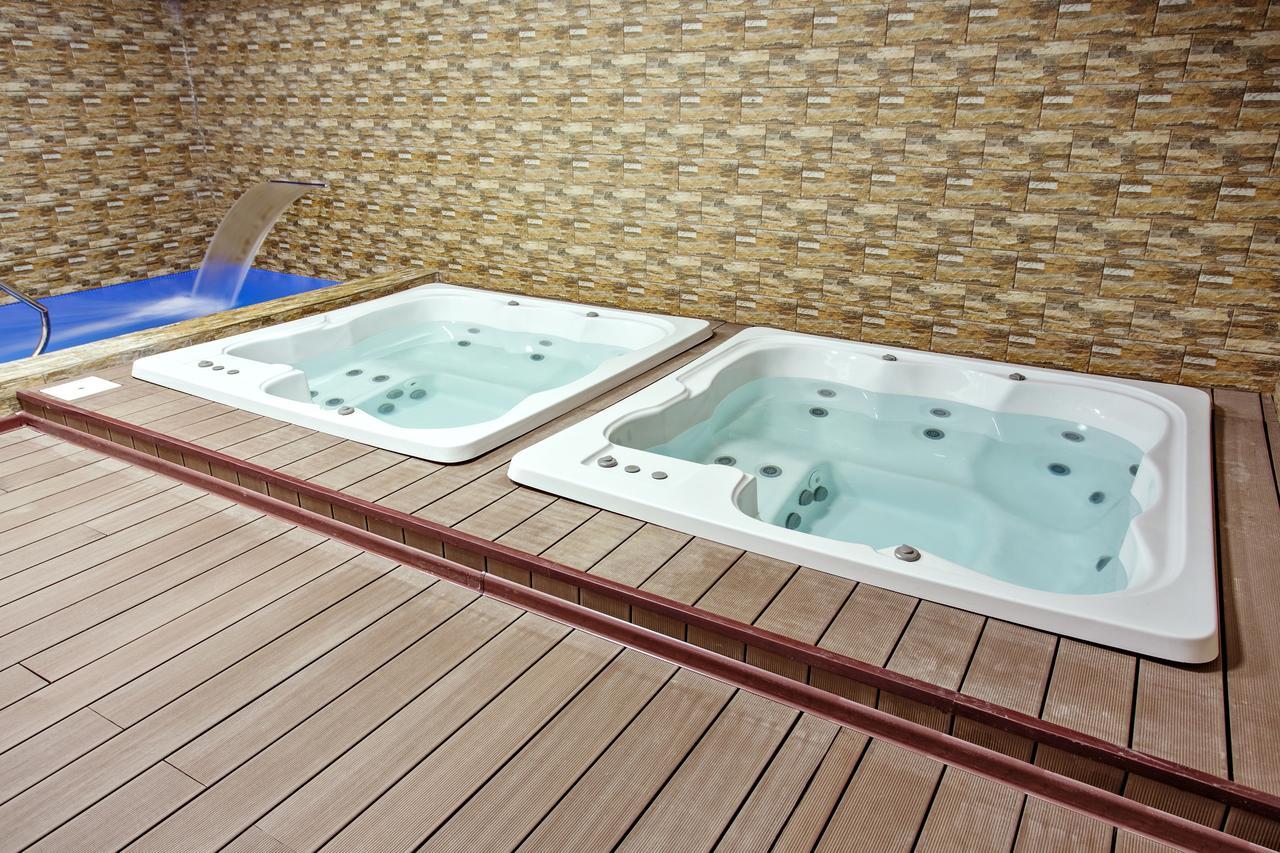 Premium Wellness Institute Hotell Bukarest Exteriör bild
